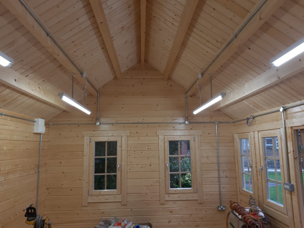 logcabin2.jpg